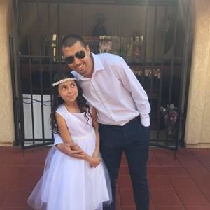 Meet your Posher, Efren